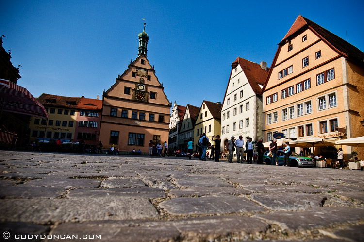 Cobble stone city square, Rothenburg ob der Tauber, Franconia, Bavaria, Germany