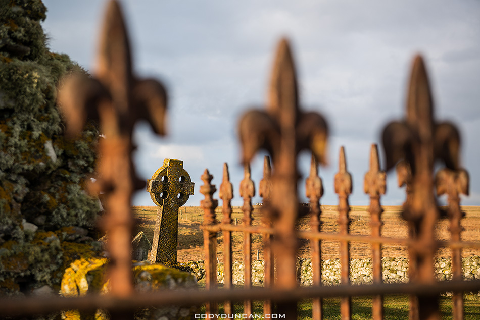 Howmore church cemetery ruin